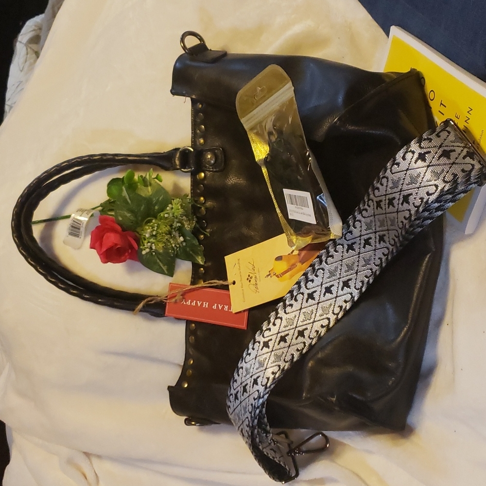 Patricia Nash Pocketbook New